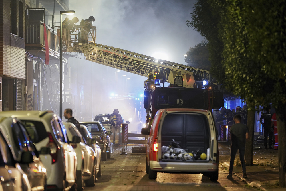 Una fuerte explosión de gas en la calle Goya de Valladolid  / AGENCIAS