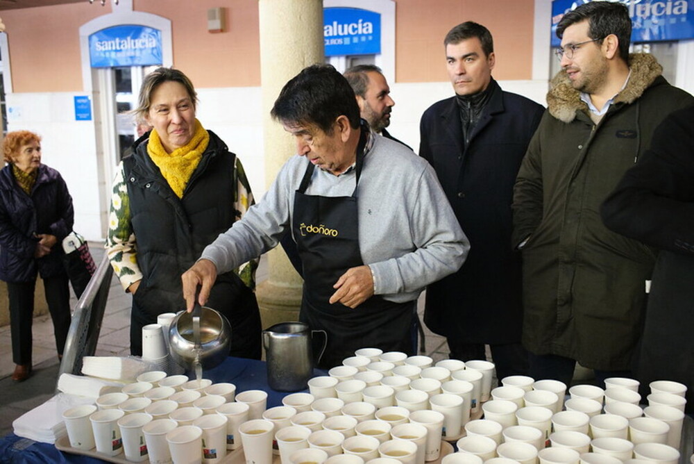 Varias imágenes de la XXVIII Zambombada de Guadalajara.