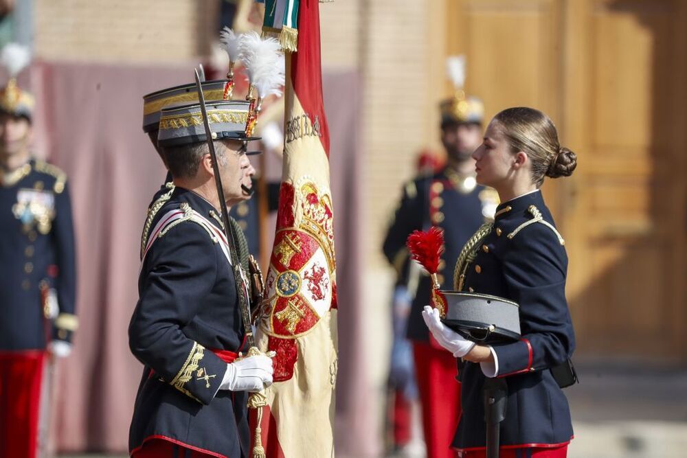 La Princesa Leonor jura bandera en Zaragoza