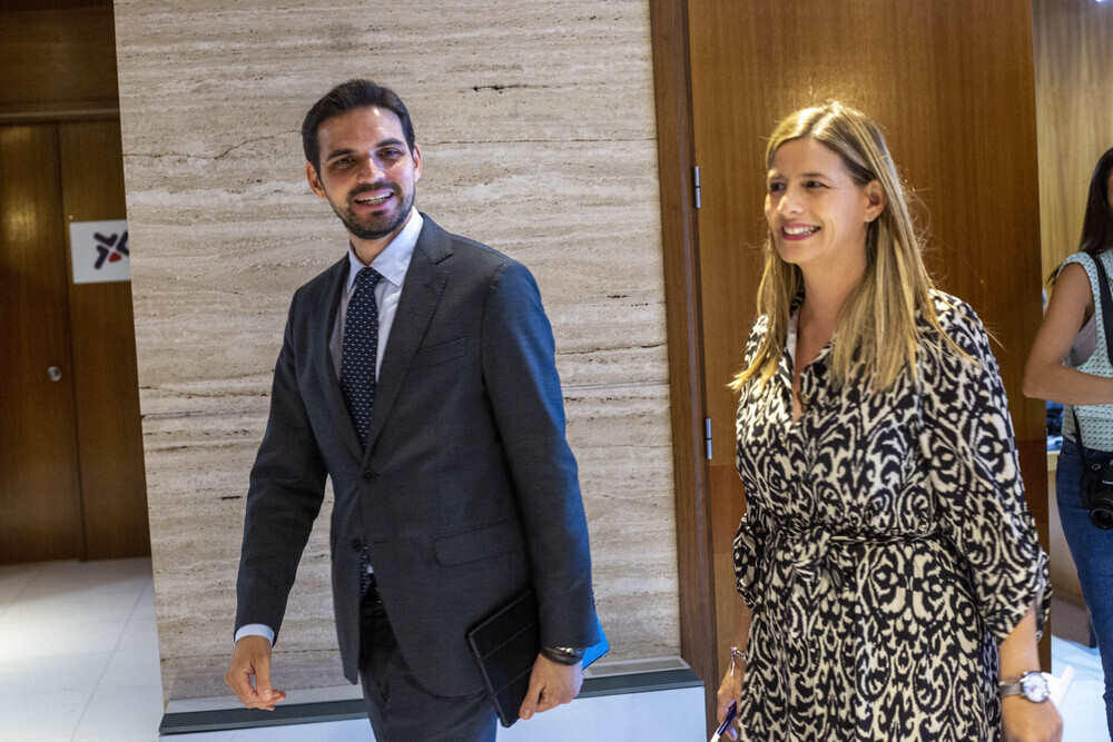 El portavoz del PP regional, Santiago Serrano, y la secretaria general, Carolina Agudo