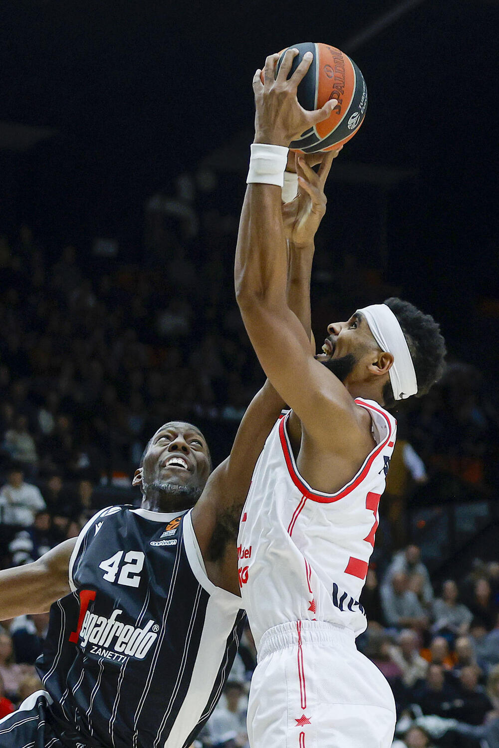 El Valencia Basket refuerza su estatus ante la Virtus