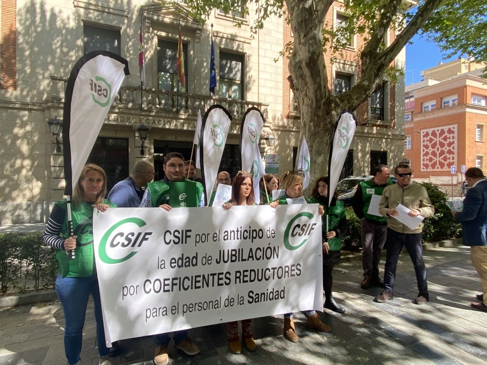 CSIF Reivindica En Guadalajara La Jubilación Anticipada Para Sanitarios ...