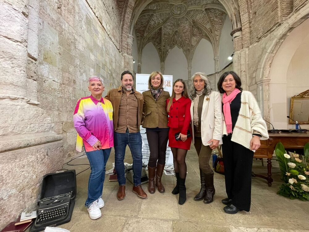 La iglesia de San Miguel acogió este encuentro cultural.