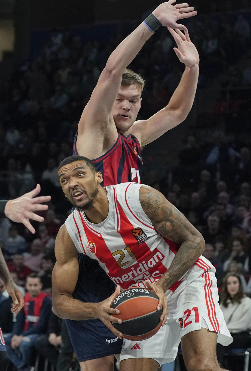 La racha de Baskonia esquiva a Giedraitis
