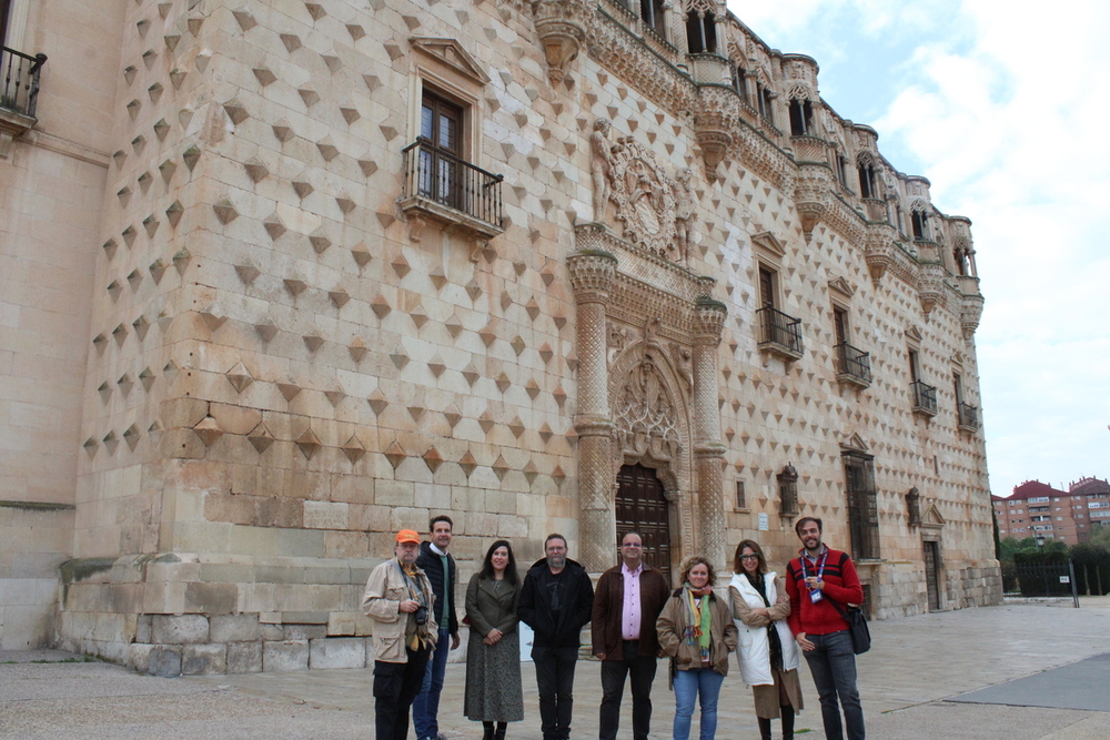 Imágenes de algunos momentos del viaje tras los pasos de Cela. 