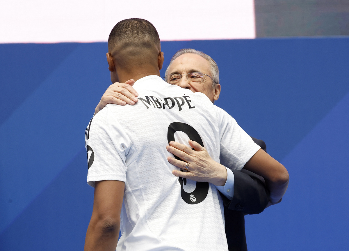 Presentación de Kylian Mbappé como jugador del Real Madrid  / JUAN MEDINA