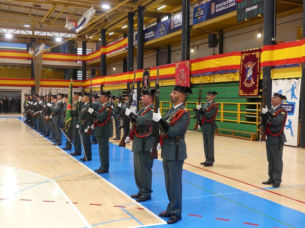 Imágenes del acto institucional con motivo de la patrona de la Guardia Civil celebrado en el polideportivo San José.