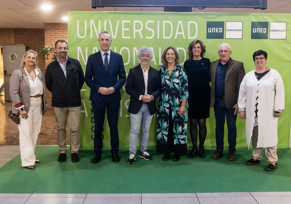 Varios momentos del acto de inauguración del curso 2024-2025 del centro asociado de la UNED en Guadalajara.