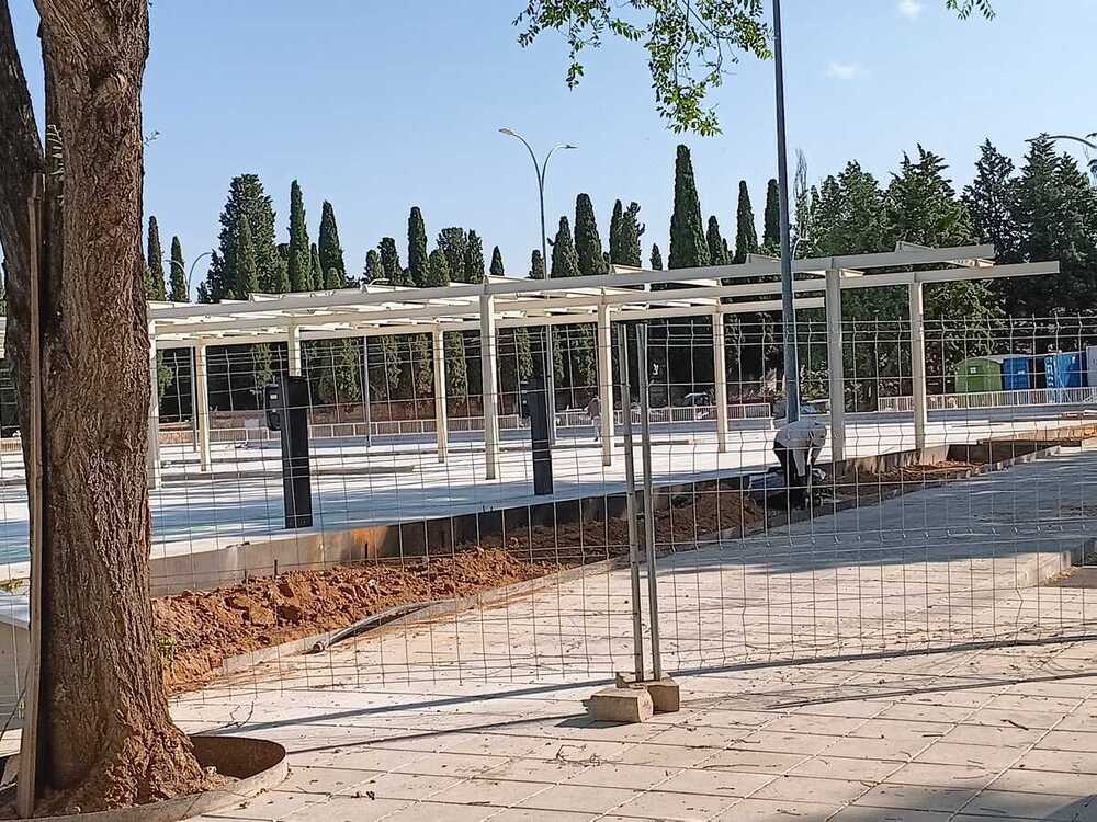 Visita del Grupo Socialista a las obras del parking disuasorio de los Hermanos Fernández Galiano