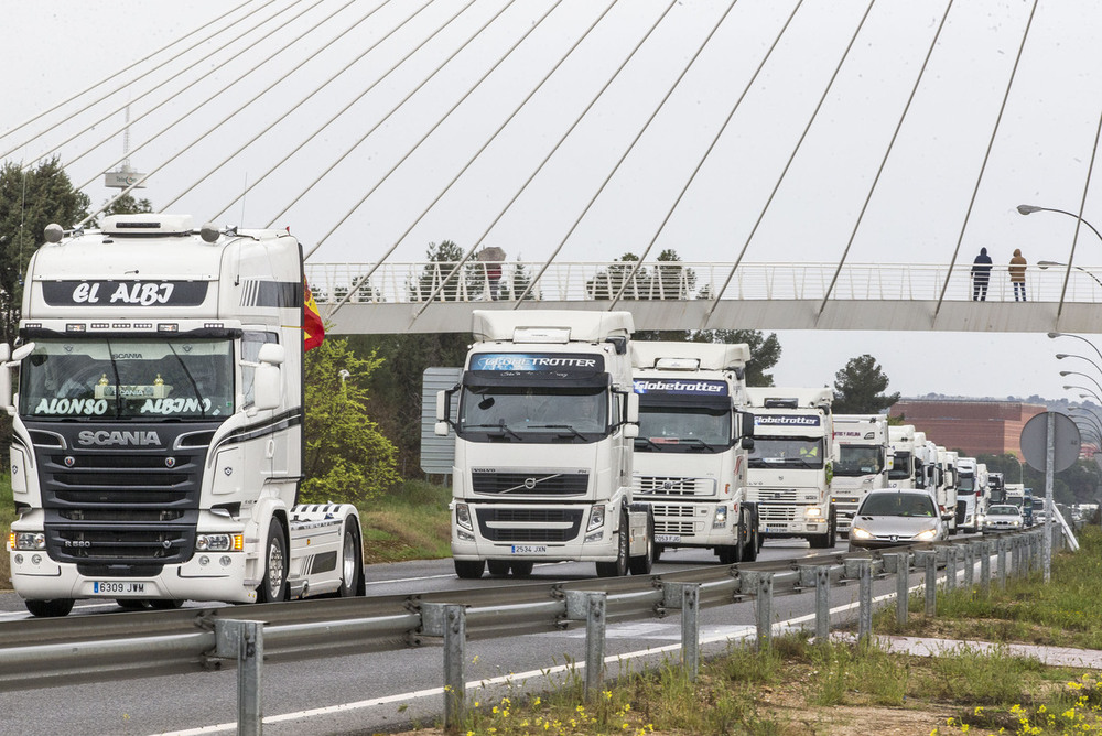 Page pide a Puente un plan para frenar la falta de conductores