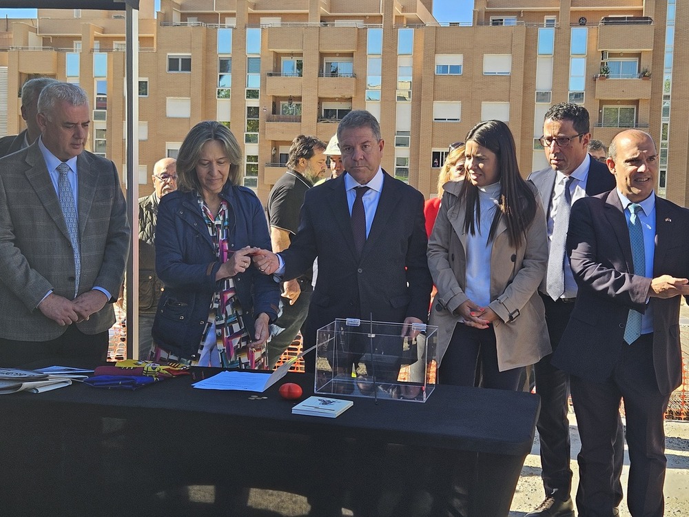 Puesta de la primera piedra de un centro de día y cuatro viviendas para personas con discapacidad 