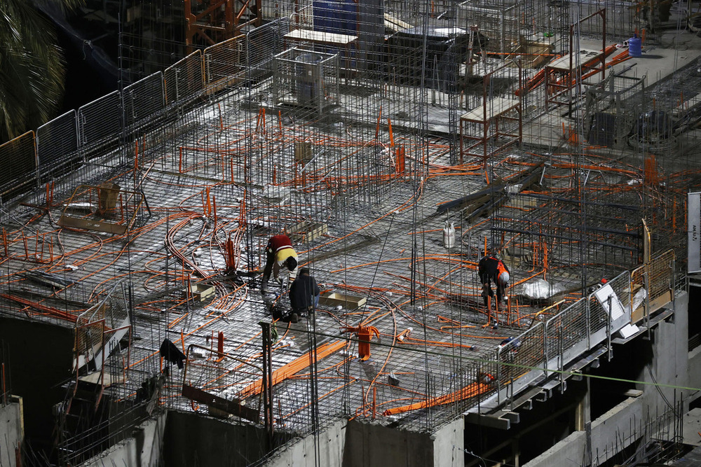 España recorta tasa de paro al 10,6%, la más baja desde 2008