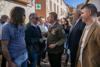 Page valora las ayudas del Estado: 