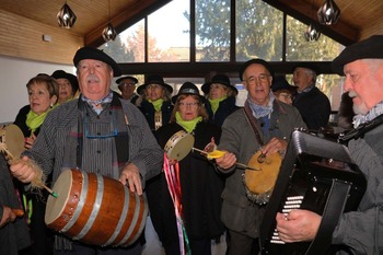 Tamajón se llena de folklore en su VII Certamen de Villancicos