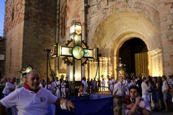 Multitudinaria Procesión de los Faroles en Sigüenza