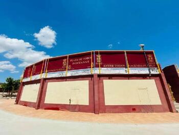 Fontanar instalará un sistema de toldos en la plaza de toros