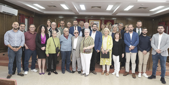 Azuqueca rinde homenaje a la primera corporación municipal