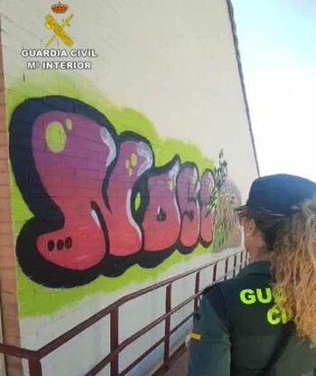 La Guardia Civil investiga a tres grafiteros en Azuqueca