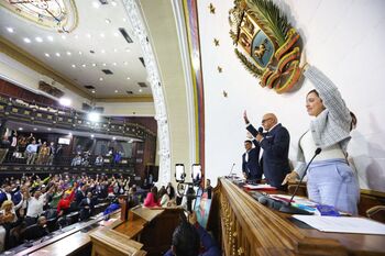 La Asamblea Nacional pide a Maduro romper relaciones con España