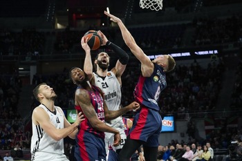 Clyburn ejecuta el regreso trampa de Ivanovic al Buesa Arena