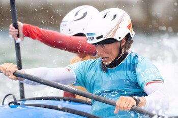 Maialen y Manu Ochoa se despiden en cuartos del kayak cross