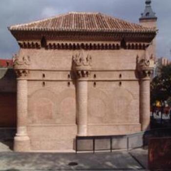 Cierra al público la capilla Luis de Lucena de la capital