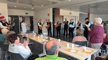 La rondalla La Rosaleda visita el Hospital Universitario