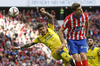 El Atlético de Madrid gana con suficiencia a Las Palmas