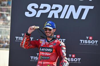 Bagnaia se impone en la esprint de Motegi