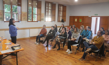 Cabanillas acoge una charla sobre causas del daño cerebral