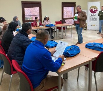 ADEL Sierra Norte inicia curso para personal de alojamientos