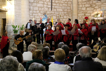 Villancicos con corazón valenciano en el Certamen de Pareja