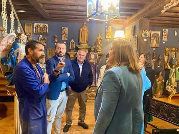 Escudero visita el recién premiado taller ‘Arte Martínez’