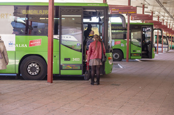 CCOO desconvoca la huelga de autobuses de mañana