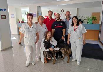 Pacientes del IEN conocen la labor de los perros de rescate