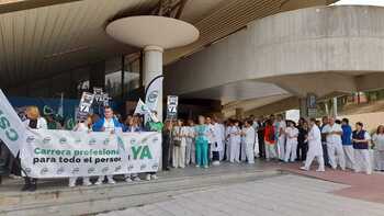 CSIF se concentra en el Hospital contra recortes del Sescam