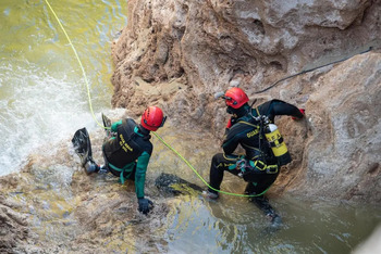 La búsqueda en Letur avanza hacia el río Segura