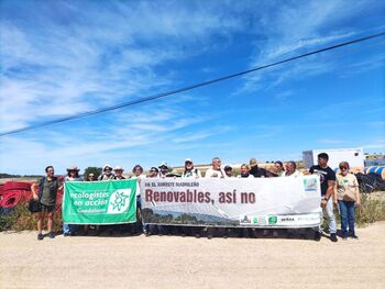 Marcha de protesta en Almoguera contra parques fotovoltaicos